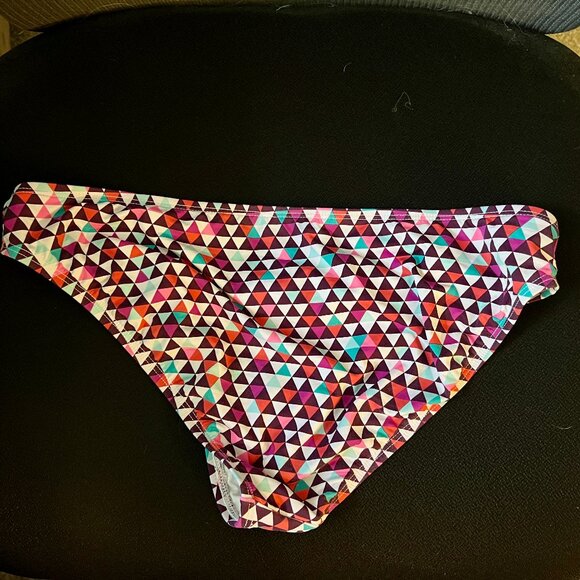 (like new) Carve Design Women's Bikini Swimsuit Bottom, triangles multicolor, M - Picture 2 of 3